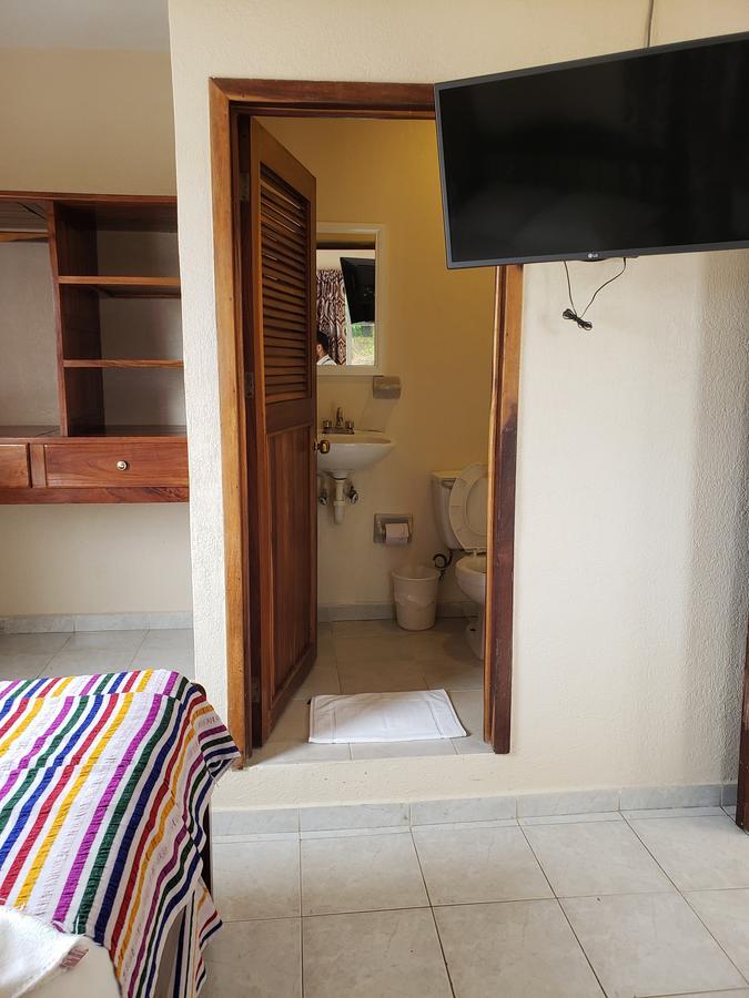 Hotel Cuarto Camino Playa Del Carmen Exterior photo