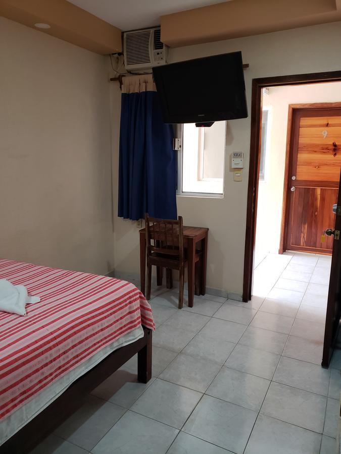 Hotel Cuarto Camino Playa Del Carmen Exterior photo